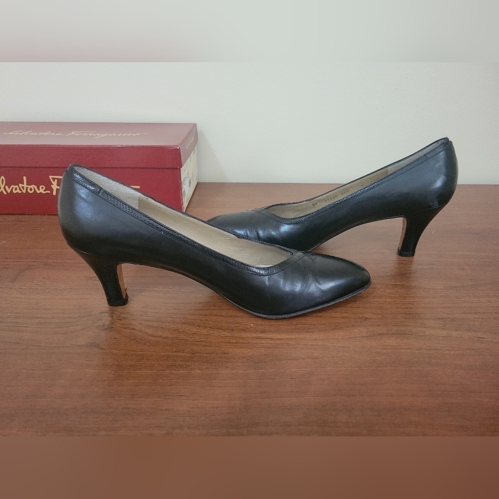 Salvatore Ferragamo Black 2" Heels- Size 8 with box